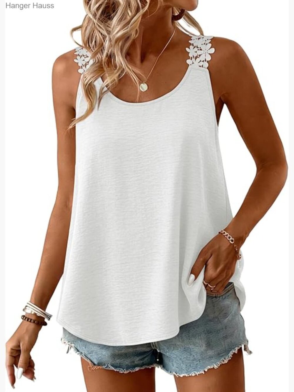 Loose Fit Crew Neck Sleeveless Lace Camisole Tank Top Curved Hem
